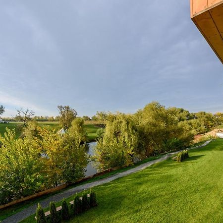 Il Lago - Turquoise - Cozy Luxurious Smart Home By The Lake Voluntari Eksteriør billede