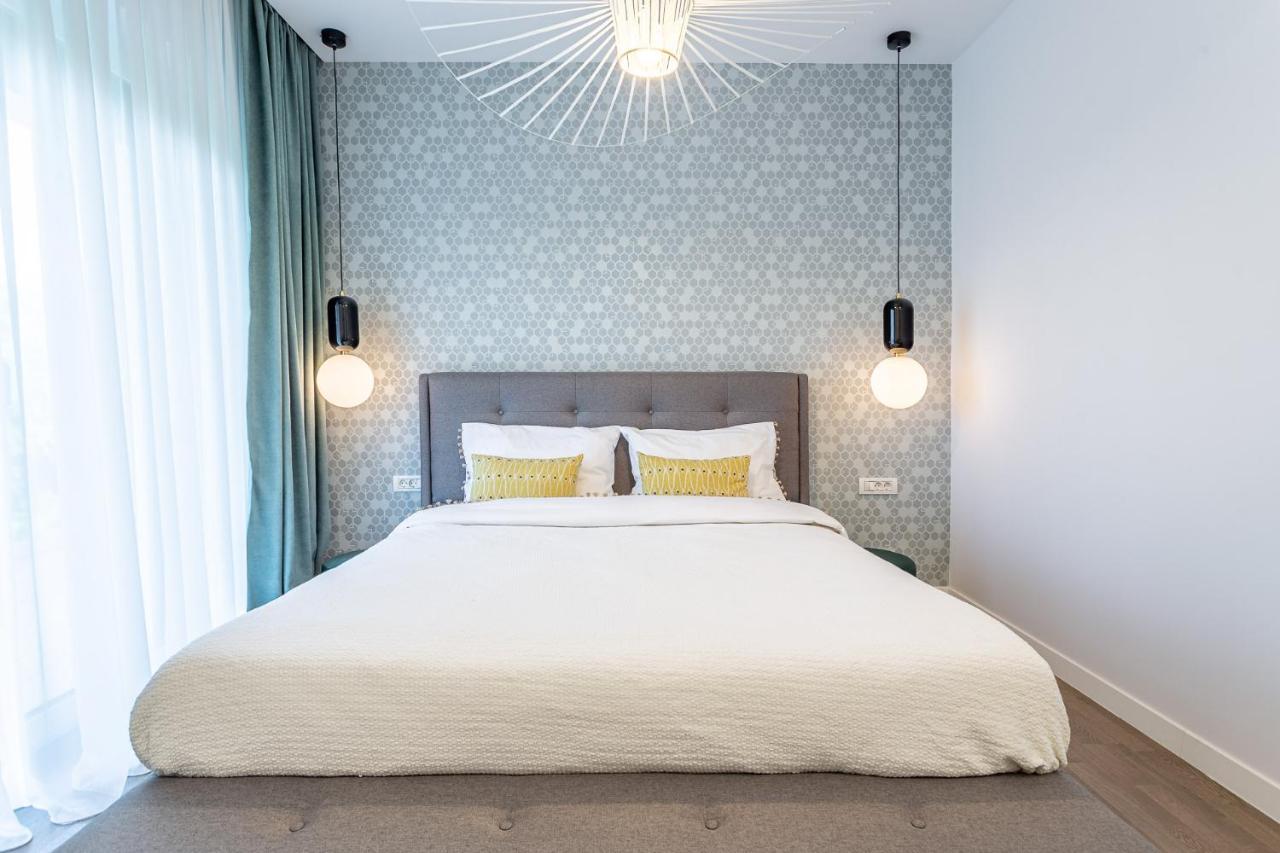 Il Lago - Turquoise - Cozy Luxurious Smart Home By The Lake Voluntari Eksteriør billede