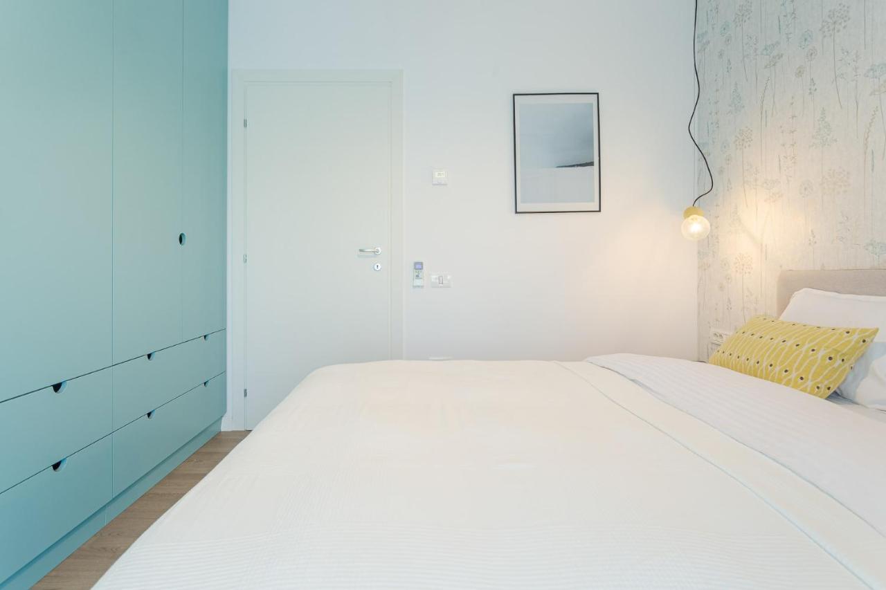 Il Lago - Turquoise - Cozy Luxurious Smart Home By The Lake Voluntari Eksteriør billede